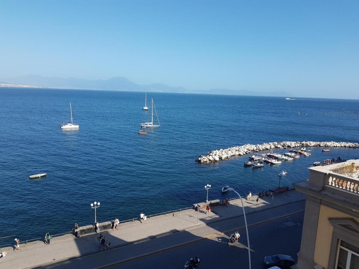 Marea Suite Vista Capri ナポリ エクステリア 写真