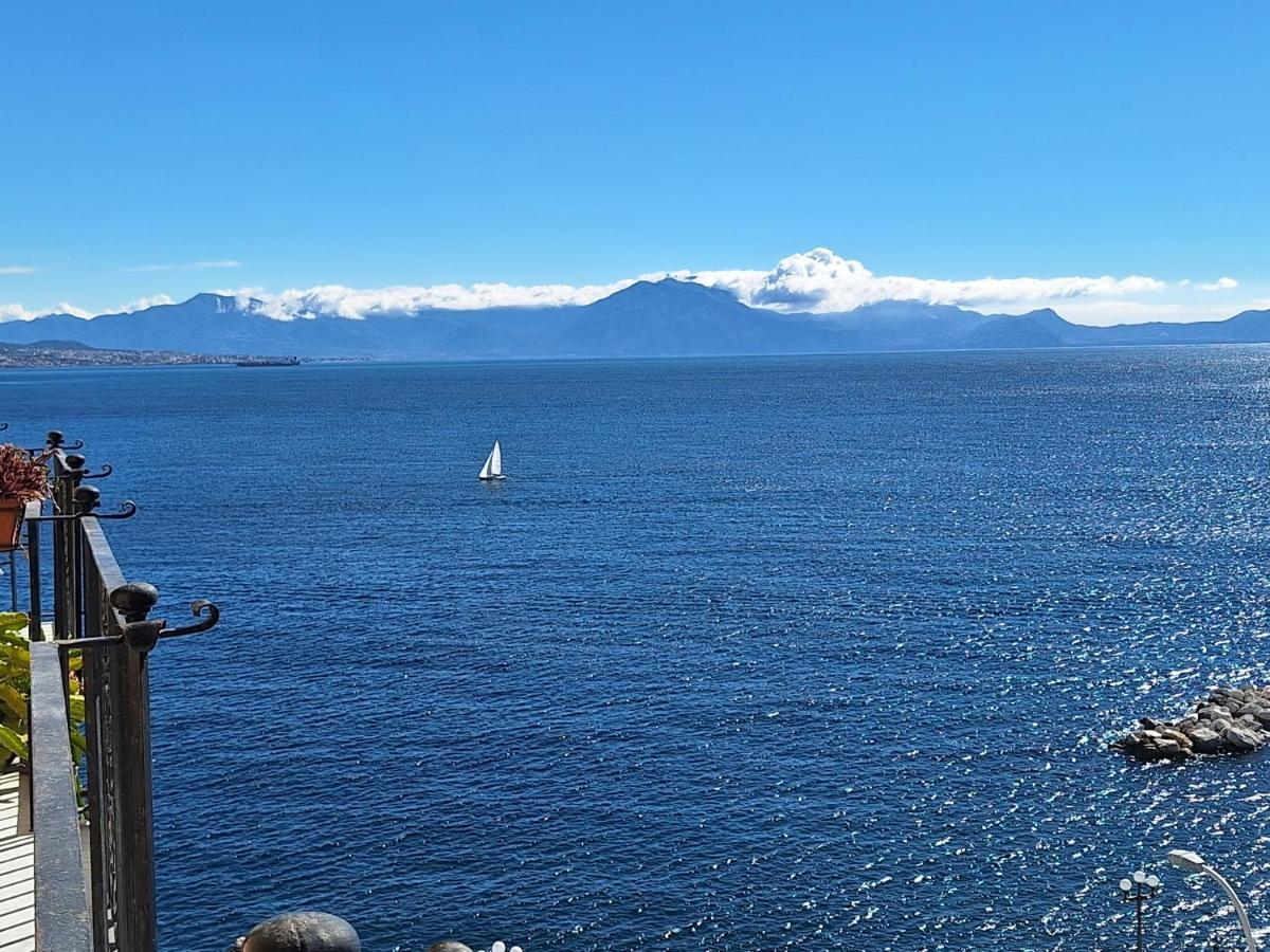 Marea Suite Vista Capri ナポリ エクステリア 写真