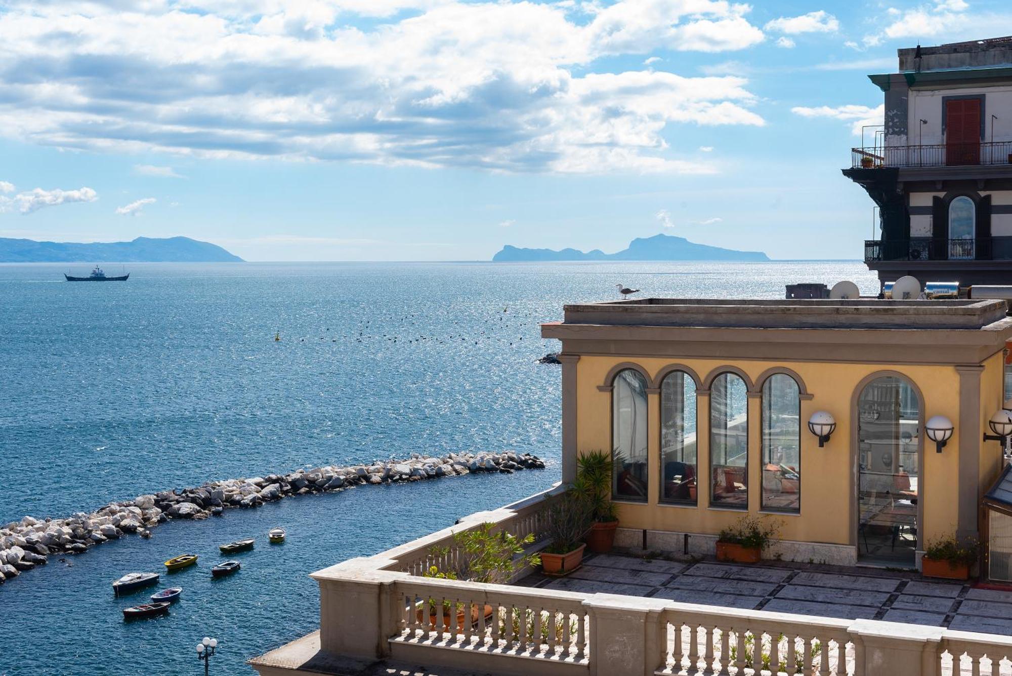 Marea Suite Vista Capri ナポリ エクステリア 写真